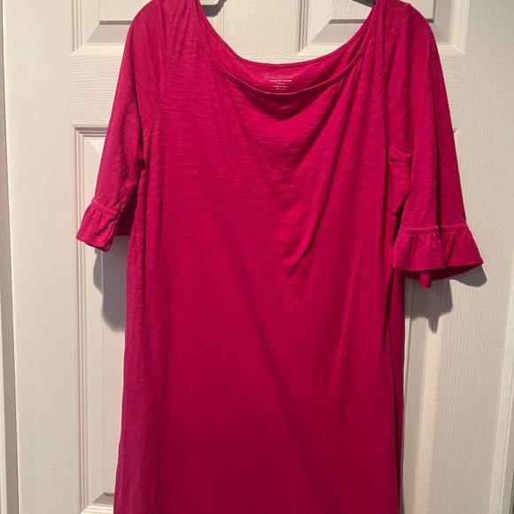 Lilly Pulitzer Dresses & Skirts - Lilly Pulitzer Dress T-shirt type material Size Large